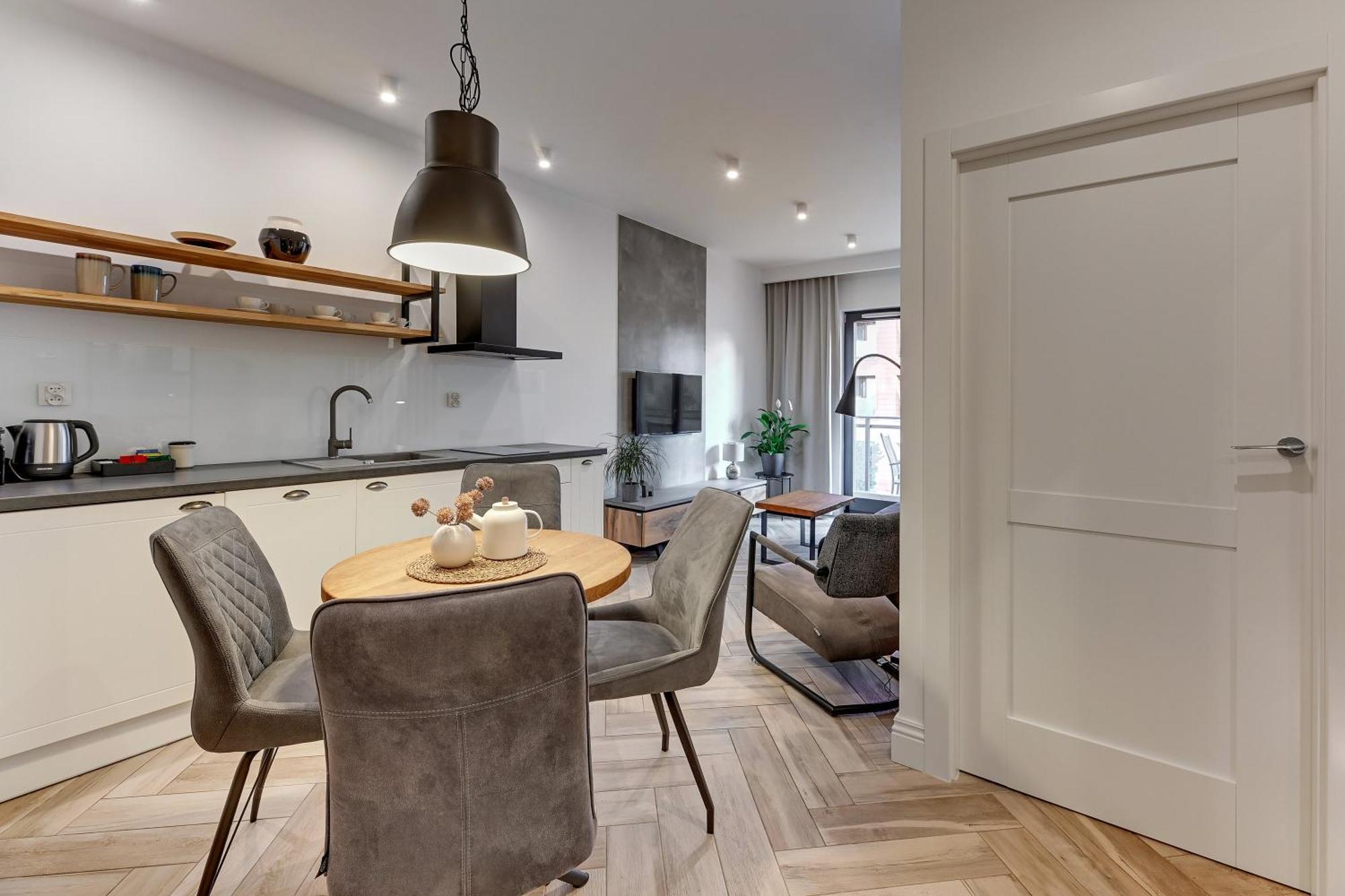 Aura III Apartments & Free Parking By Downtown Apartments 그단스크 객실 사진