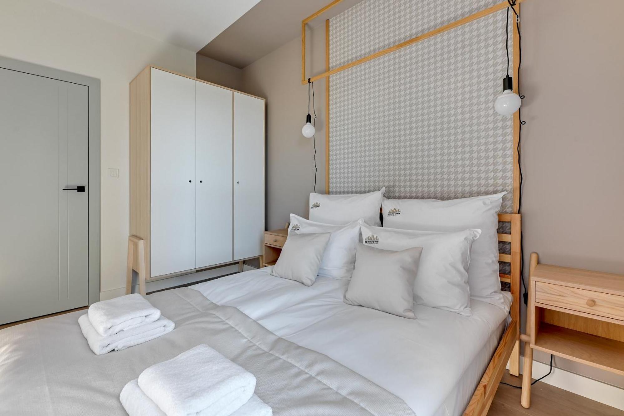 Aura III Apartments & Free Parking By Downtown Apartments 그단스크 객실 사진